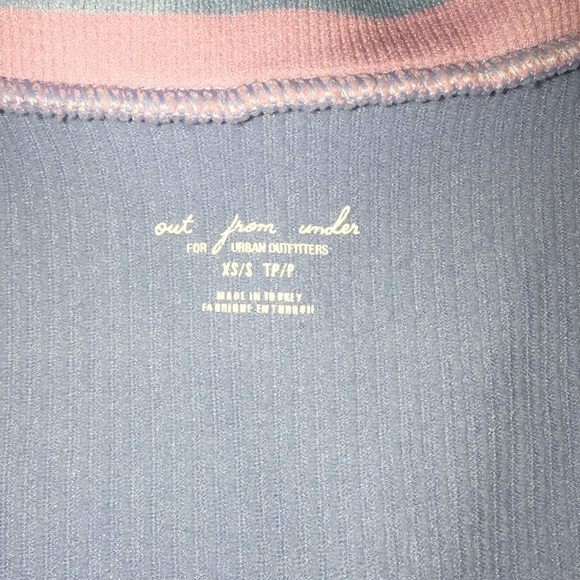 Out From Under Go for the Gold Seamless Shirt - Picture 4 of 5